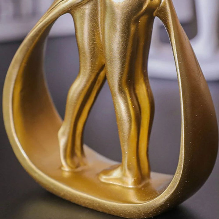 Contemporary Resin Couple Figurine With Glossy Finish