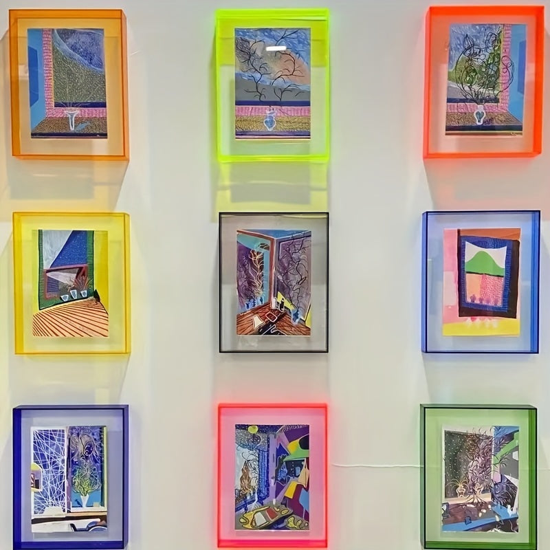 Minimalist Acrylic Photo Frame With Wall-Mounted Design