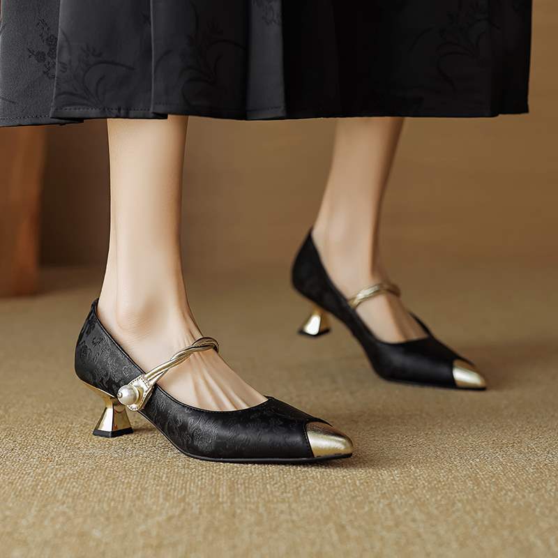 Savana Suede Kitten Heels