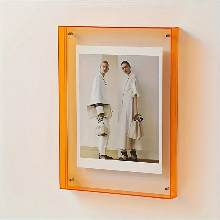Minimalist Acrylic Photo Frame With Wall-Mounted Design