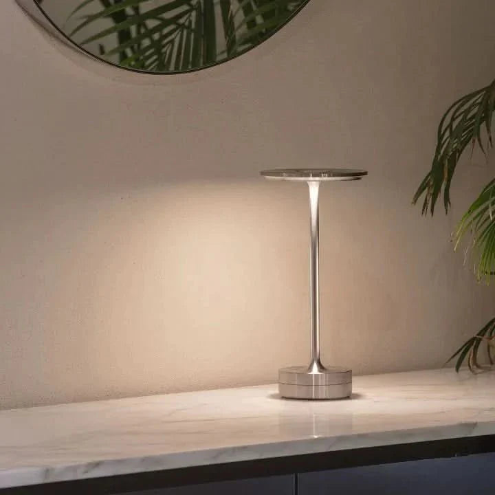 Minimalist Metal Table Lamp With Glossy Finish