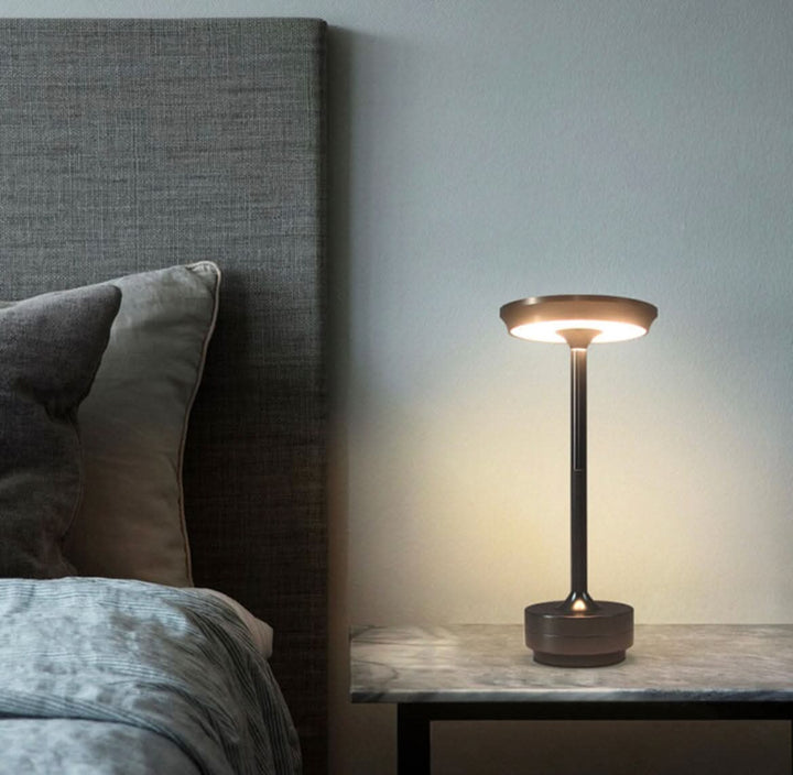 Minimalist Metal Table Lamp With Glossy Finish