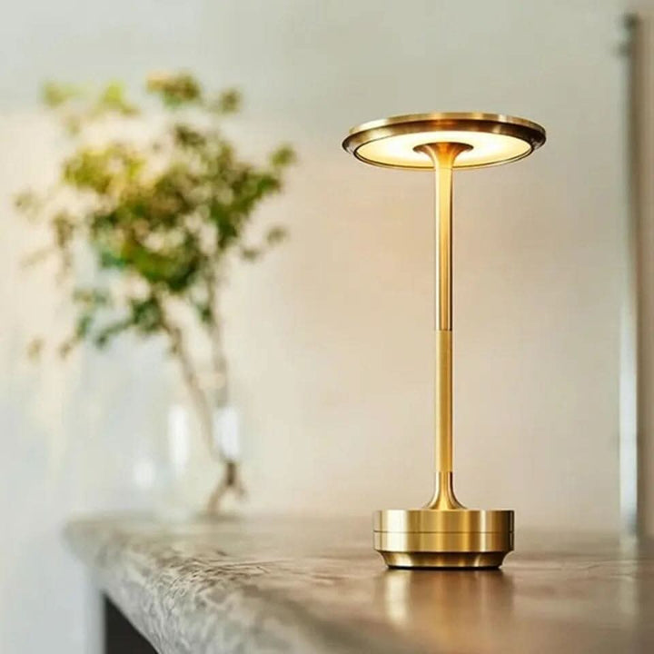 Minimalist Metal Table Lamp With Glossy Finish